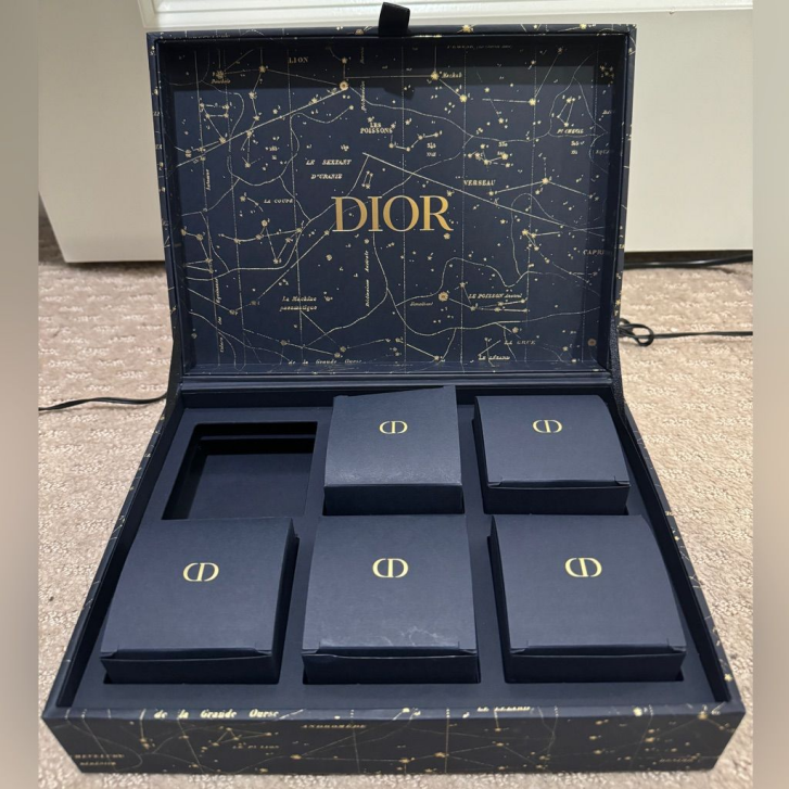 Dior Bloom Box experiential packaging