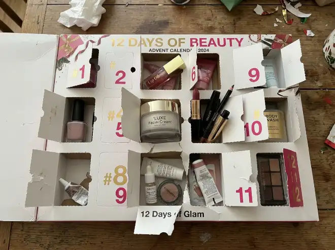 beauty advent calendar box mistake with poor product fit and crowded layout
