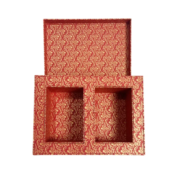 Flip Top Boxes with Magnetic Closure