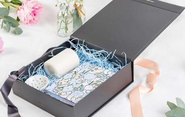 Luxury custom gift boxes